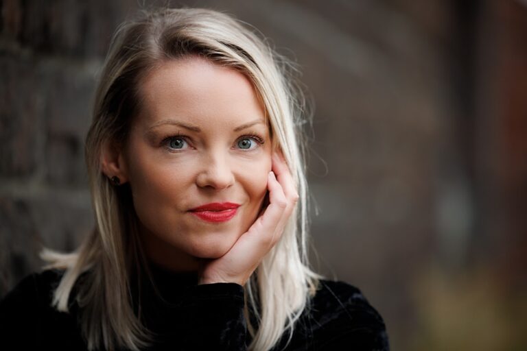 Photo Confident Woman