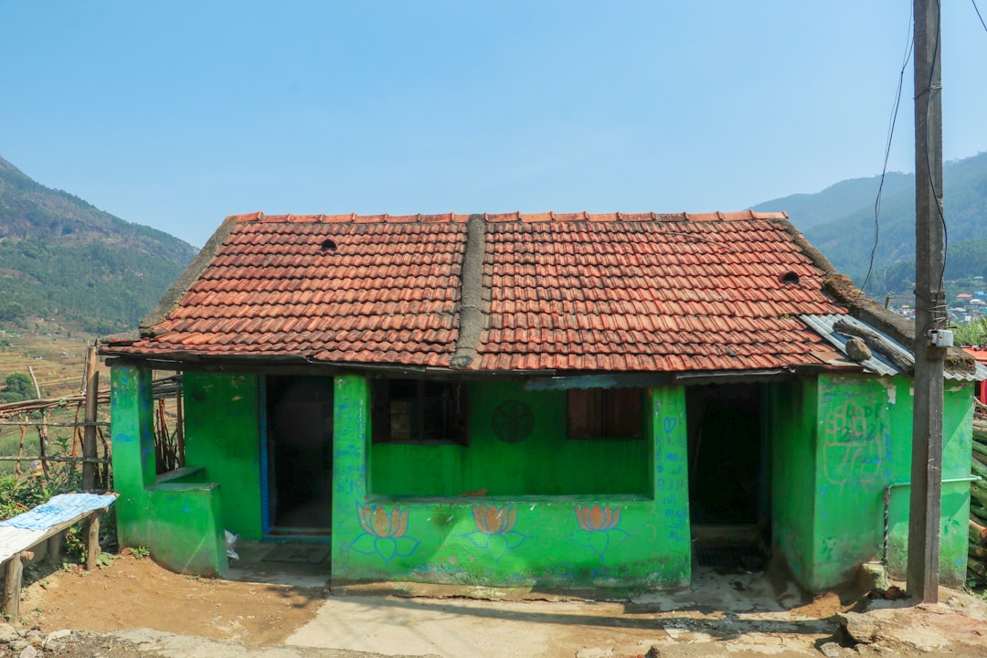 Photo house with limited funds