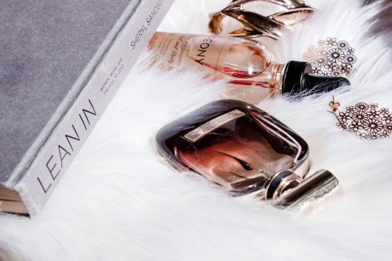 Photo luxury buyer profile