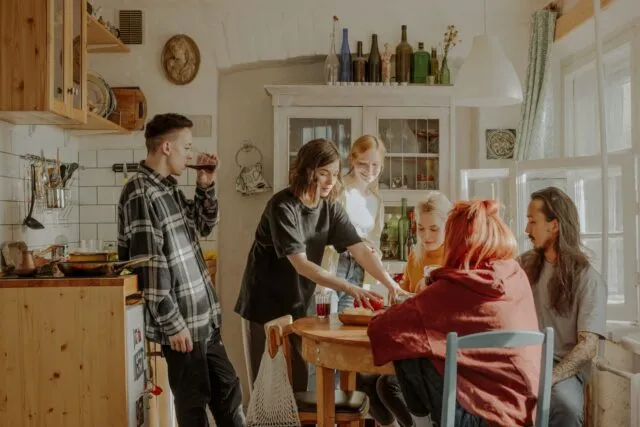 Co-living, conceptul care schimbă piața chiriilor din marile orașe